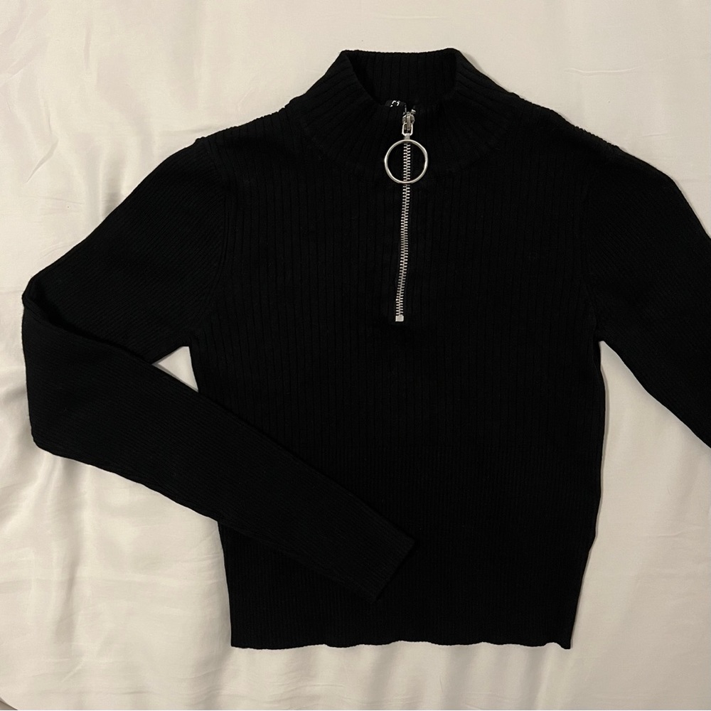 Divided by H&M Black Ribbed Knit Long Sleeved Top